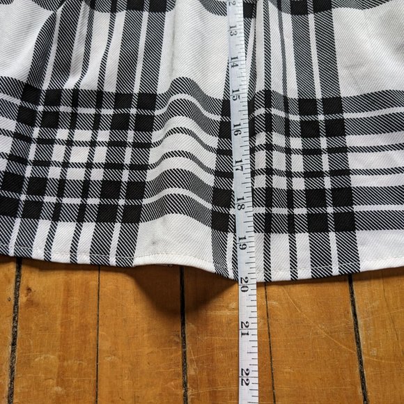Shein Curve Plaid Print Pleated Skirt - Picture 5 of 7